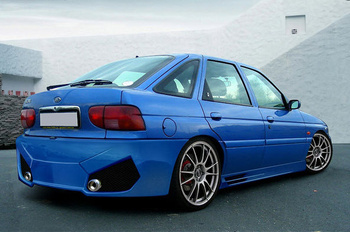 FORD ESCORT REAR BUMPER