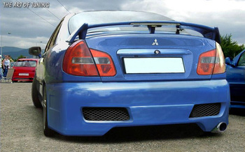 MITSUBISHI CARISMA 00-04 REAR BUMPER