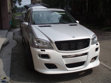 MERCEDES ML W164 FRONT BUMPER