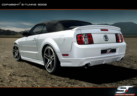 FORD MUSTANG REAR BUMPER