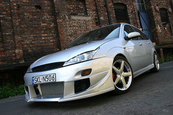 FORD FOCUS MK1 SIDE SKIRTS
