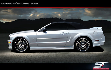 FORD MUSTANG SIDE SKIRTS