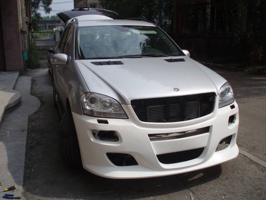 MERCEDES ML W164 FRONT BUMPER
