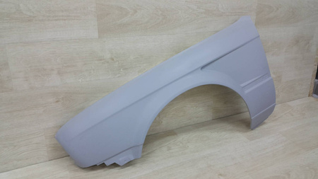 BMW E30 FRONT FENDERS