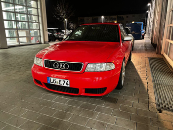 AUDI A4 B5 FRONT BUMPER Frontstoßstange Frontschürze