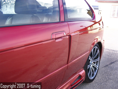 BMW E36 REAR FENDERS