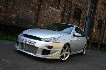 FORD FOCUS MK1 FRONT BUMPER