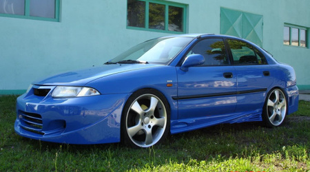 MITSUBISHI CARISMA 00-04 SIDE SKIRTS