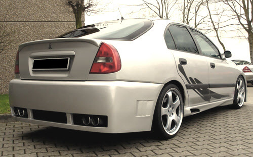 MITSUBISHI CARISMA 00-04 REAR BUMPER