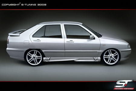 SEAT TOLEDO SIDE SKIRTS
