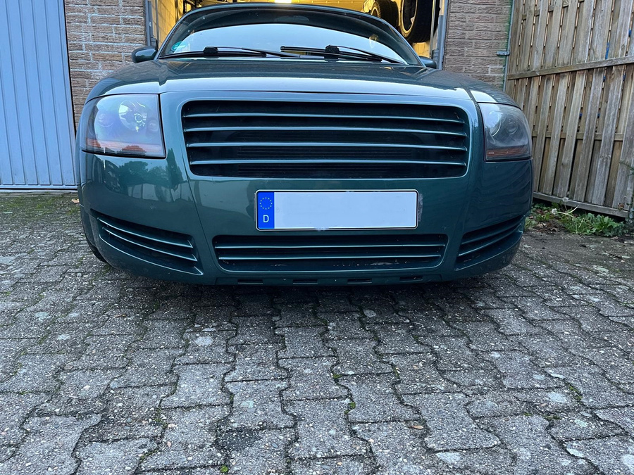 Für Audi TT Frontstoßstange , Frontschürze , Front Bumper