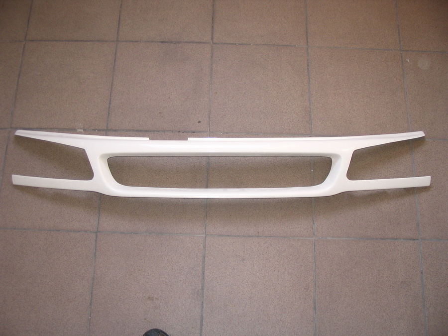 OPEL ASTRA F GRILL