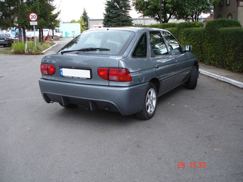 FORD ESCORT REAR BUMPER