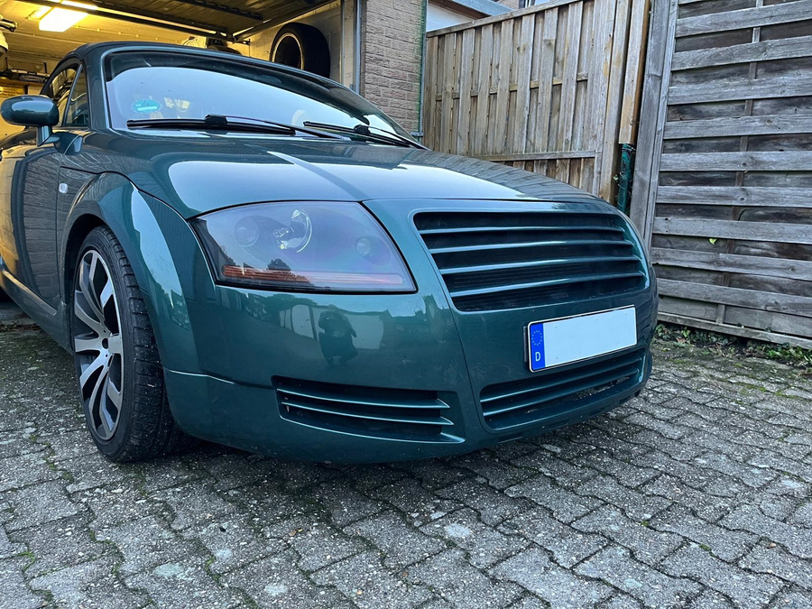 Für Audi TT Frontstoßstange , Frontschürze , Front Bumper