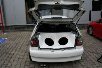 VOLKSWAGEN POLO 6N AUDIO BOX